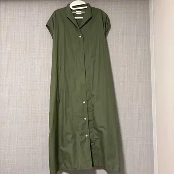 유나이티드 애로우즈 카키 원피스