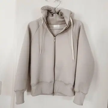 YORT 베이지 후드티 더블 집업