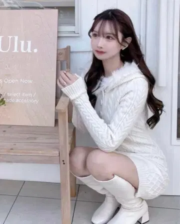 후드 부착 케이블 니트 원피스 화이트 크리스마스