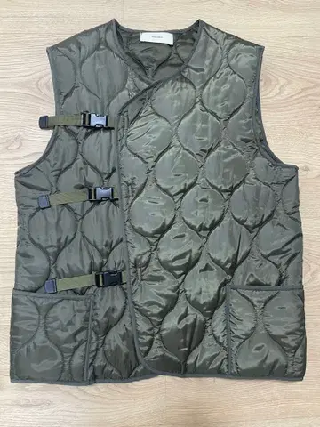 퀼팅 충전솜 베스트