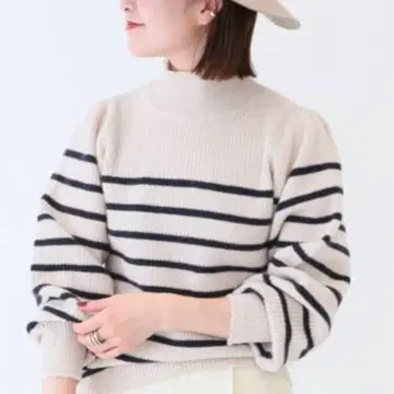 스픽 앤 스팬 스캘럽 보더 무늬 니트