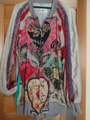 Share Spirit 스카잔