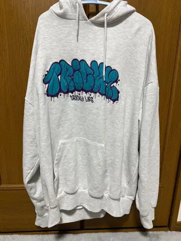 Attitude Makes Style! 그레이 후드티