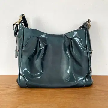 긴자 카네마츠 2WAY 숄더백 에나멜 그린