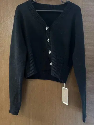 Saison de Papillon 블랙 니트 가디건