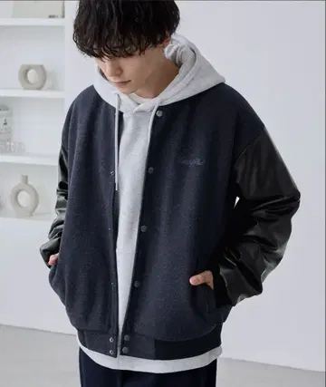 체인 자수 콤비 멜톤 오버 사이즈 바시티 자켓