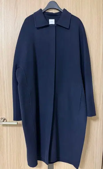[ 미사용 새상품 ] YONFA 코쿤 롱 리버 코트 네이비