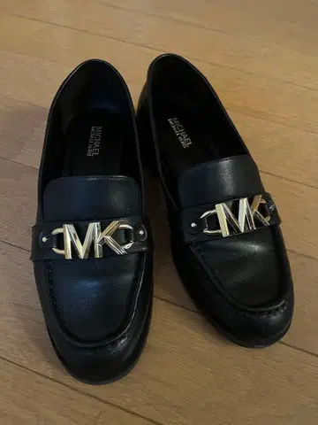 Michael Kors 로퍼