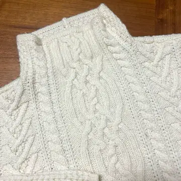 케이블 니트 아이보리 스웨터 하이넥 스웨터 새상품급