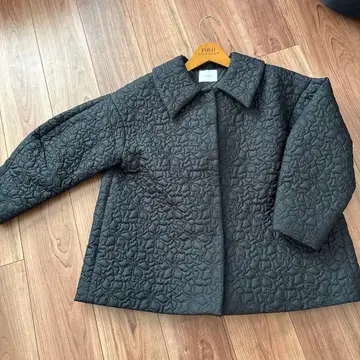 OHGA 플라워 퀼팅 자켓