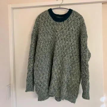 오버 사이즈 니트 스웨터 그린 계열