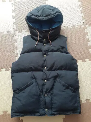 [ 새상품급 ] BEAMS 플러스 다운 베스트 네이비 S