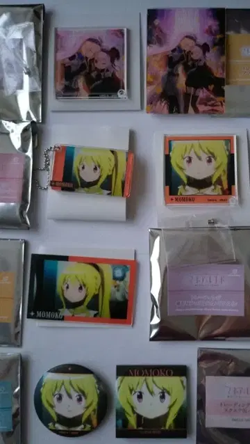 토우토우 모모코 캔뱃지 패널 아크릴 카드 키링 마기아 레코드 7점