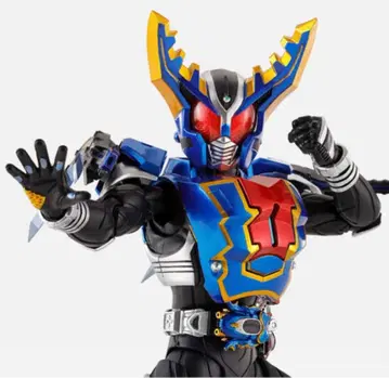 S.H.Figuarts (진골조제법) 가면라이더 가탁크 하이퍼 폼