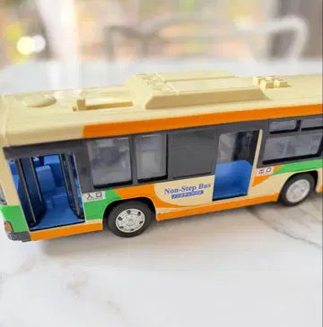 도에이 버스 사운드&라이트 논스텝 버스 버스 완구
