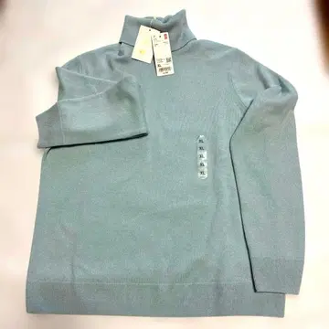 유니클로 미사용 새상품 캐시미어 터틀넥 XL