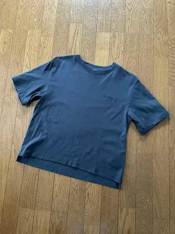 한 번 사용 컨디션 최상 울리치 T셔츠 XS