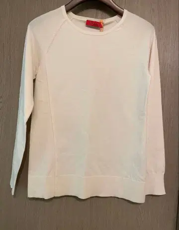 미사용 새상품 MAX&Co. 맥스앤코 레이온 상의 스웨터