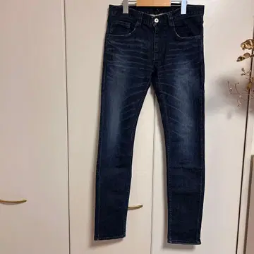 No ID 다크 블루 슬림핏 데님 팬츠