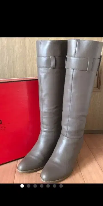 미사용 새상품. 백리본 롱 부츠 85% 오프