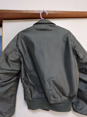 미군 실물 cwu36p m 사이즈 밀리터리 자켓 M 사이즈 올리브 그린