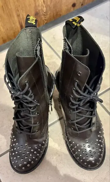 Dr.Martin 닥터마틴 스터드 레인부츠 itimi