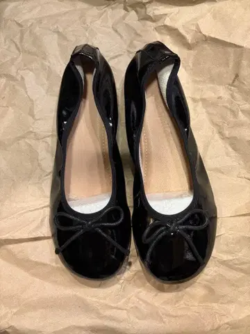 블랙 발레 슈즈 리본 포함 레인 슈즈