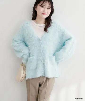 내추럴 꾸뛰르 miffy 콜라보 니트 가디건