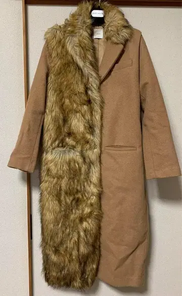 Ameri 아메리빈티지 체스터 코트 도킹 퍼