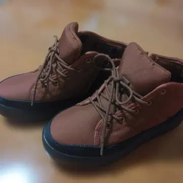 브라운 하이컷 부츠 지퍼 달린 미사용 새상품