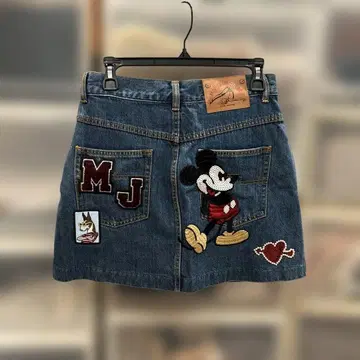 마크제이콥스 미키 스팽글 데님 스커트