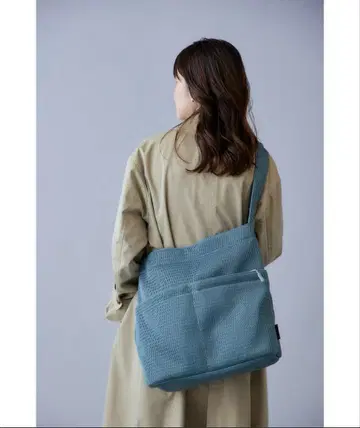 [ 새상품 미사용 ] 에디타 숄더백 카리비안 블루