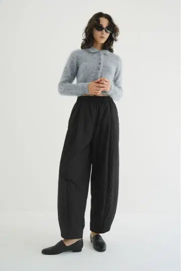 CLANE PADDED FORM PANTS 미사용 새상품