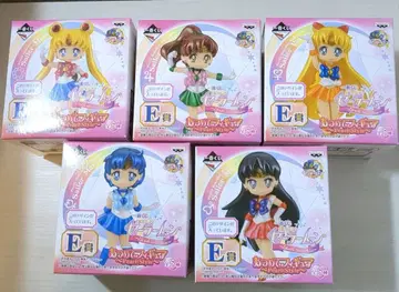 세일러문 제일복권 E상 펄 컬러 전개