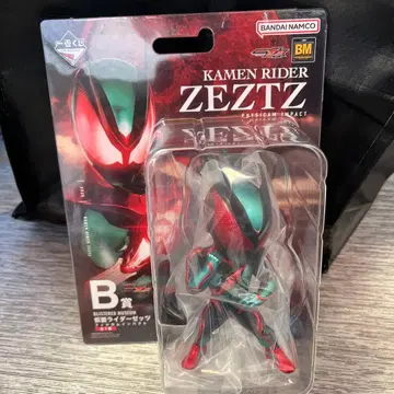 제일복권 가면라이더 젝스 B상 피규어