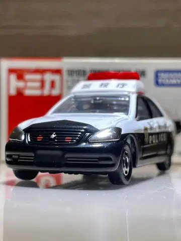 [ 단종 절판 토미카 ] 도요타 크라운 패트롤카 [ 새상품 ]