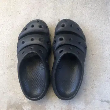 KEEN 킨 YOGUI 샌들