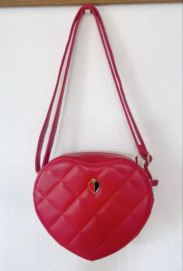 새상품급 홍콩 디즈니 하트의 여왕 백