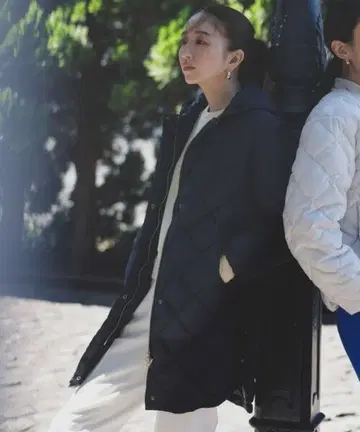 [새상품] UNFILO TAION 콜라보 2WAY 퀼팅 다운 사이즈 S