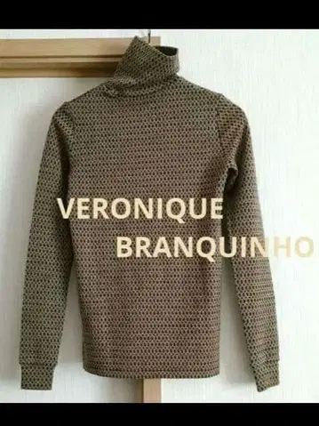 베로니크 블랑키노 키 올 패턴 38 터틀 상의