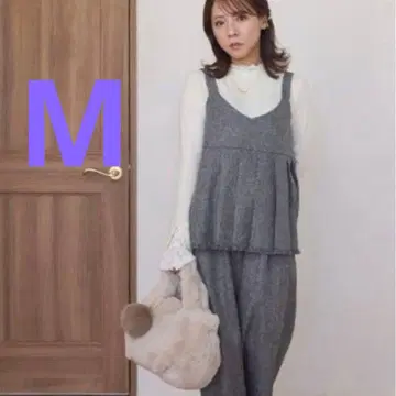 새상품 시마무라 yumi 콜라보 뷔스티에+와이드 팬츠 셋업