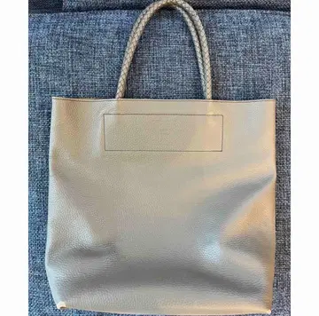 베이지 합성 피혁 토트백