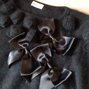 토마츠 블랙 니트 스웨터