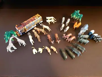 동물 피규어 33개 + 사파리 파크 버스 묶음 판매