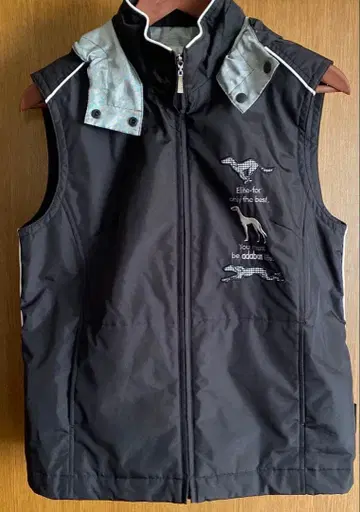 adabar 후드 부착 블랙 베스트