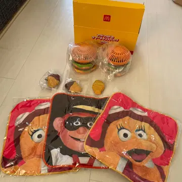 맥도날드 썸머 찬스 굿즈 2025 팬 2개 클립 3개 타월 3개