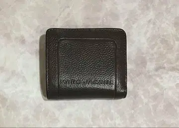 MARC JACOBS 이단 접이식 지갑
