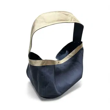 BEAMS BOY 빔즈 보이 네이비와 베이지의 숄더백