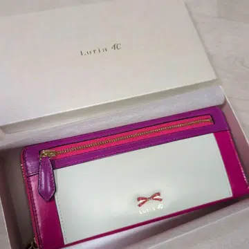 Luria 4C 지퍼식 장지갑 화이트/핑크