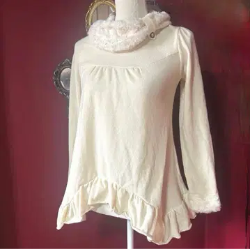 axesfemme 튜닉 화이트 긴팔 엑시즈팜 아이보리 퍼